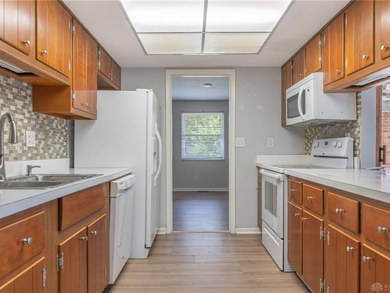 2394 E Rahn Road, Kettering, OH 45440 Photo 9