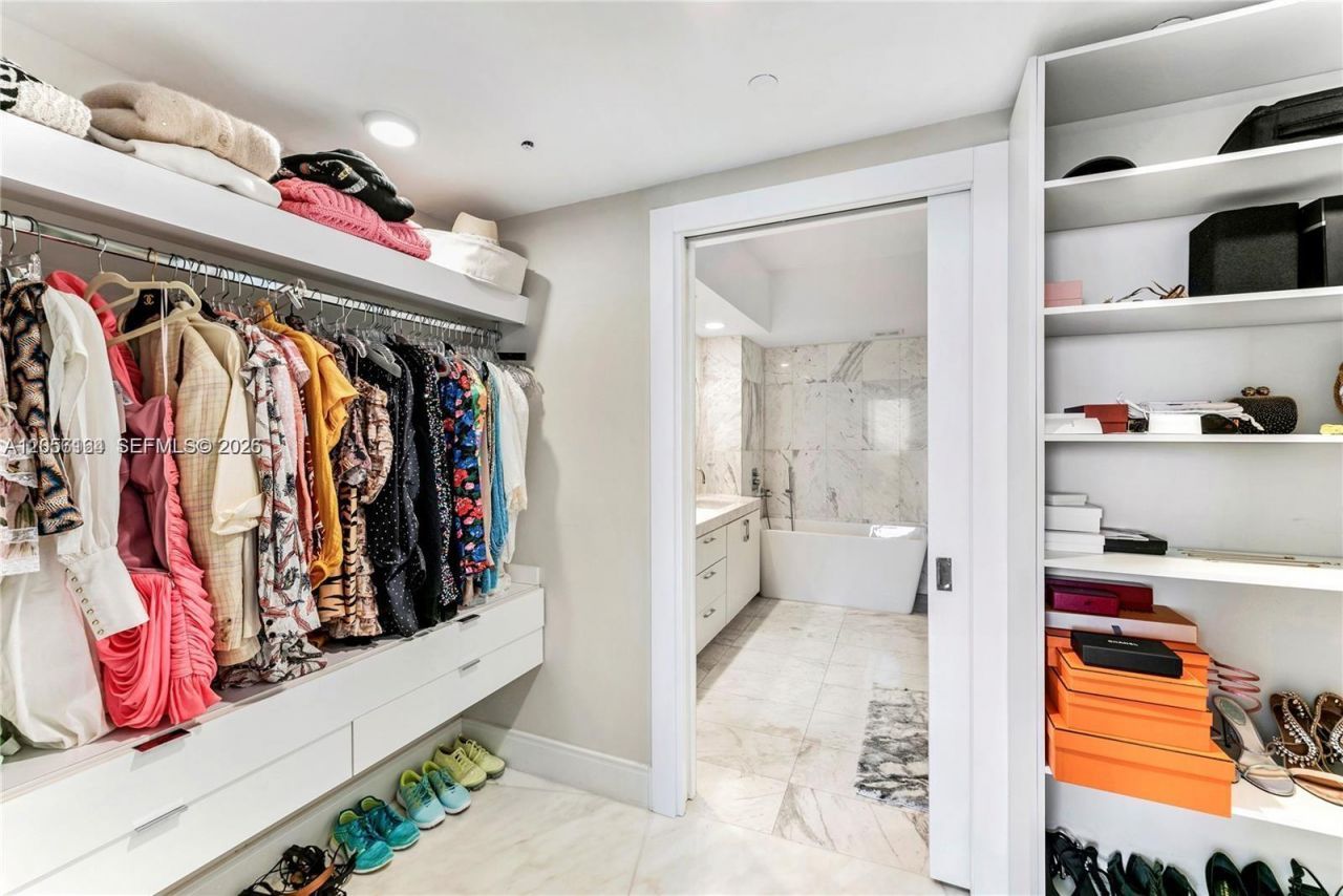 400 Alton Rd, Unit 1405, Miami Beach, FL 33139 Photo