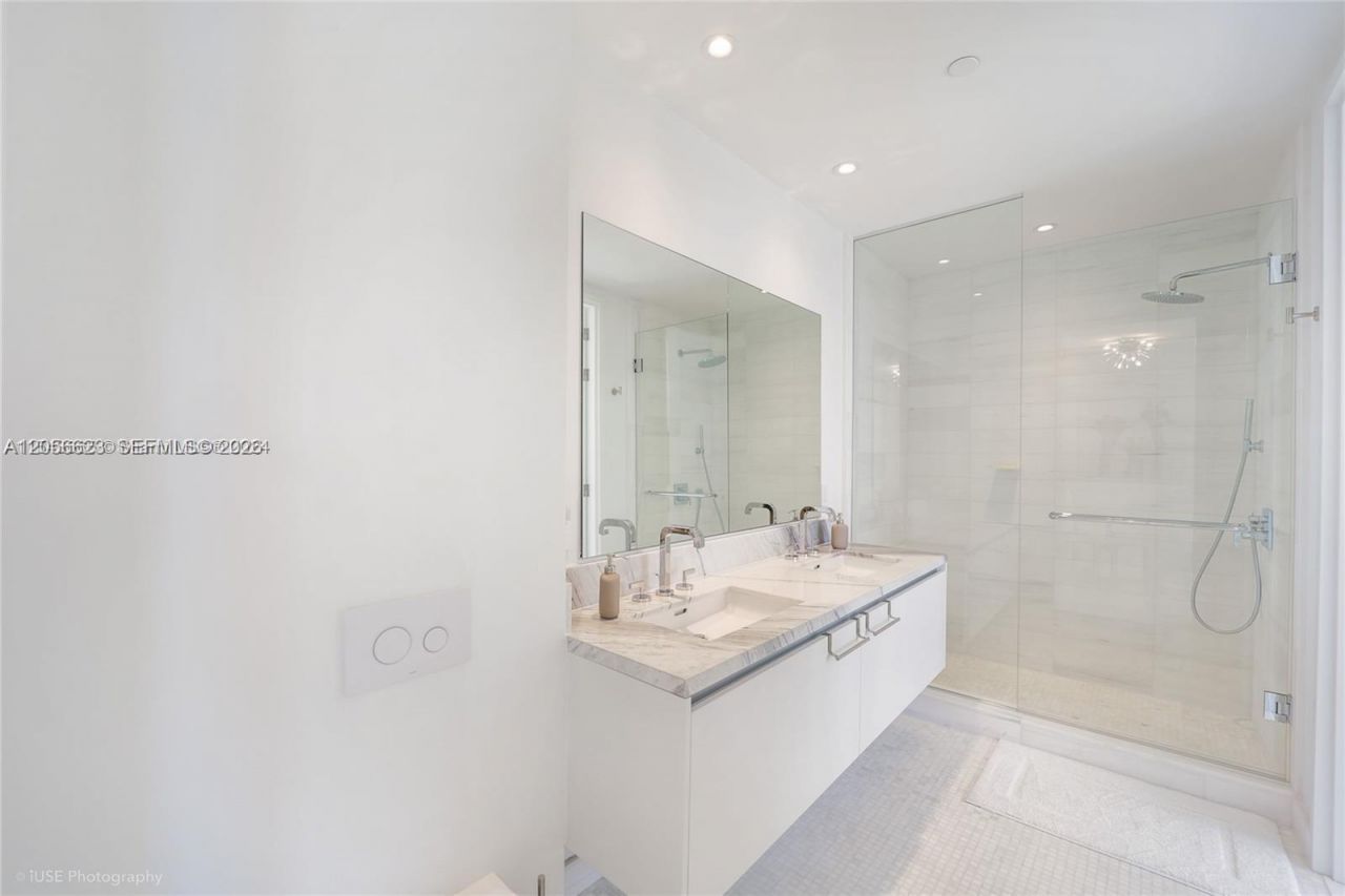 700 NE 26th Ter , Unit 3204, Miami, FL 33137 Photo
