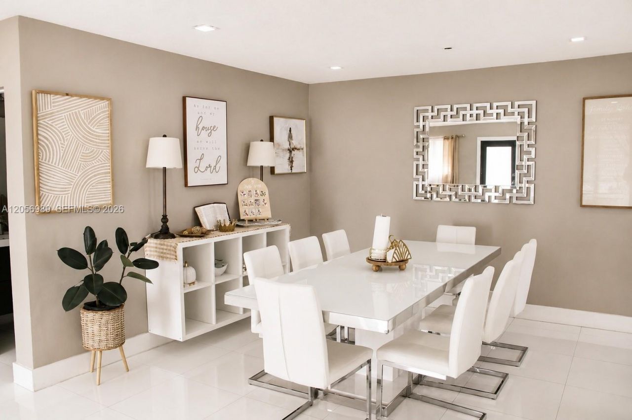 7061 Moseley St, Hollywood, FL 33024 Photo