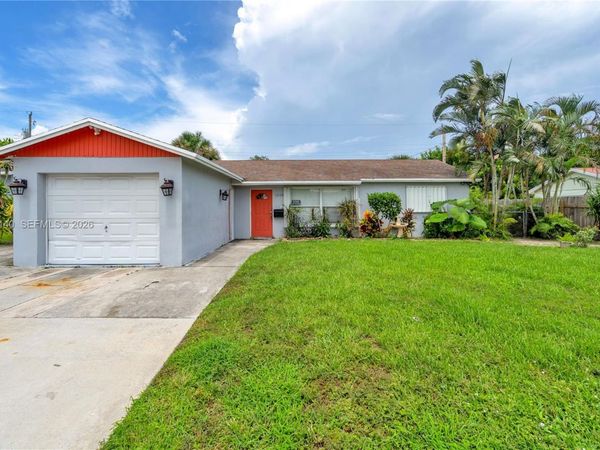 1320 W 26th Ct , Riviera Beach, FL 33404