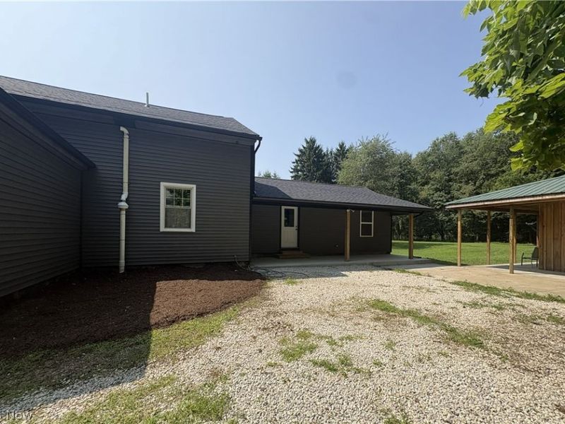 8227 Blade Road NW, Malvern, OH 44644 Photo 3