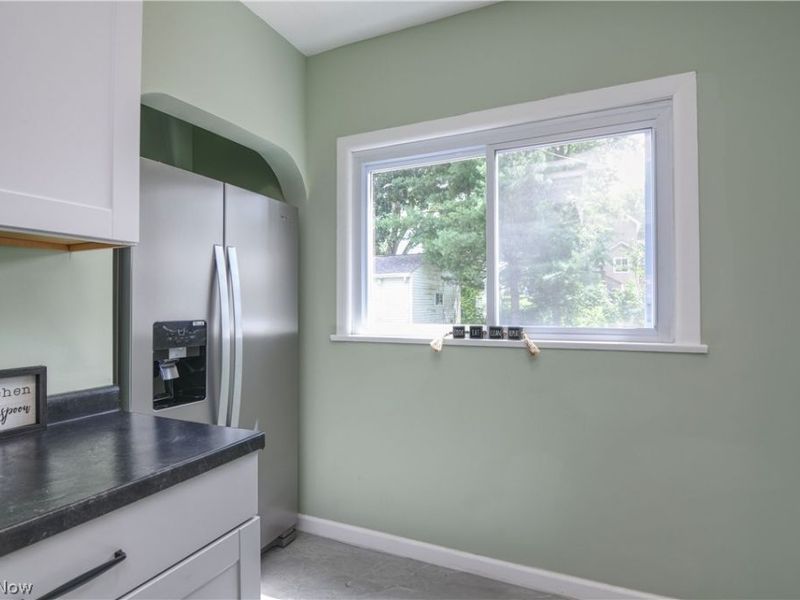 557 Wesleyan Avenue , Barberton, OH 44203 Photo 12