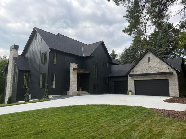 2980 Washta Bay Court, Chanhassen, MN 55331