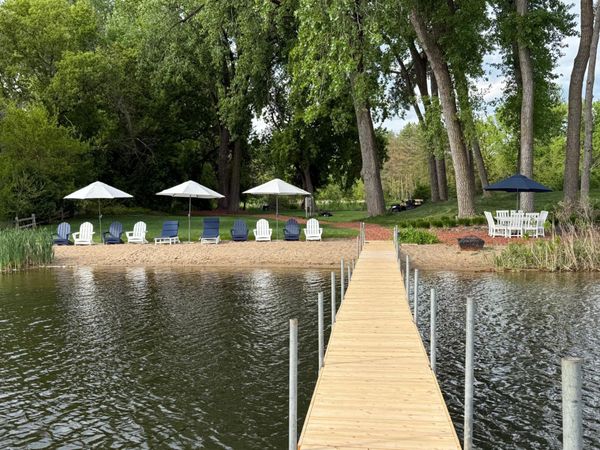 2980 Washta Bay Court, Chanhassen, MN 55331