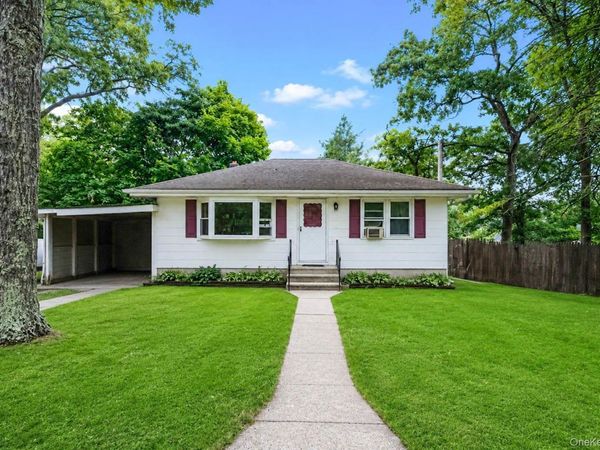 45 Dawn Road , Rocky Point, NY 11778