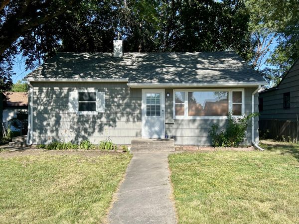307 S Pierce Avenue, Pierre, SD 57501