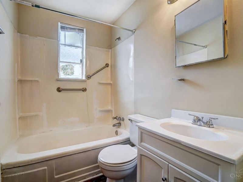 631 Mulberry Street, Lockland, OH 45215 Photo 10