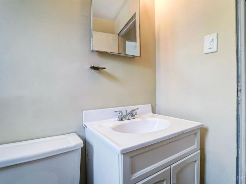 631 Mulberry Street, Lockland, OH 45215 Photo 11