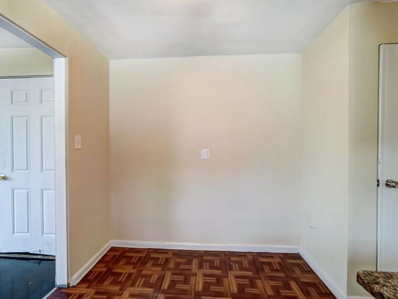631 Mulberry Street, Lockland, OH 45215 Photo 9