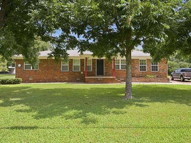 2025 Hawk Street SE, Cleveland, TN 37323