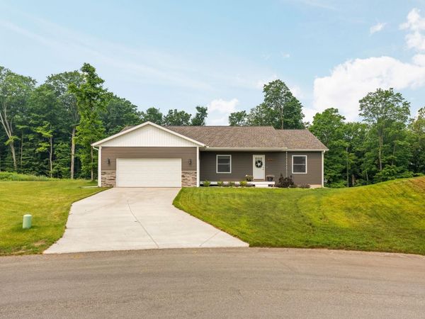 1432 Umber Drive, Traverse City, MI 49696