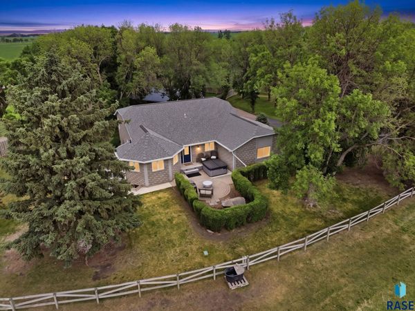 26995 469th Ave, Sioux Falls, SD 57106
