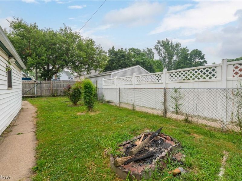 3151 W 105th Street , Cleveland, OH 44111 Photo 33