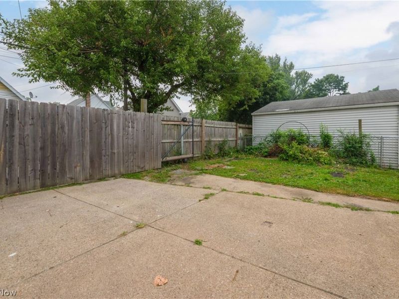 3151 W 105th Street , Cleveland, OH 44111 Photo 35