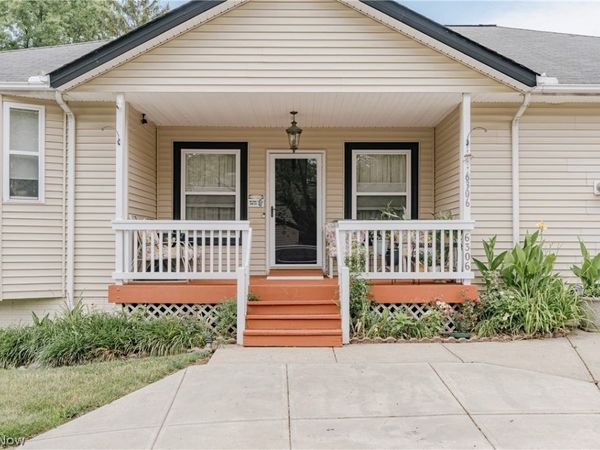 6306 Meadowbrook Road , Garfield Heights, OH 44125
