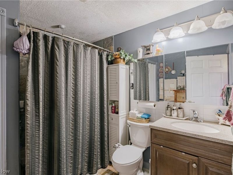 6306 Meadowbrook Road, Garfield Heights, OH 44125 Photo 35
