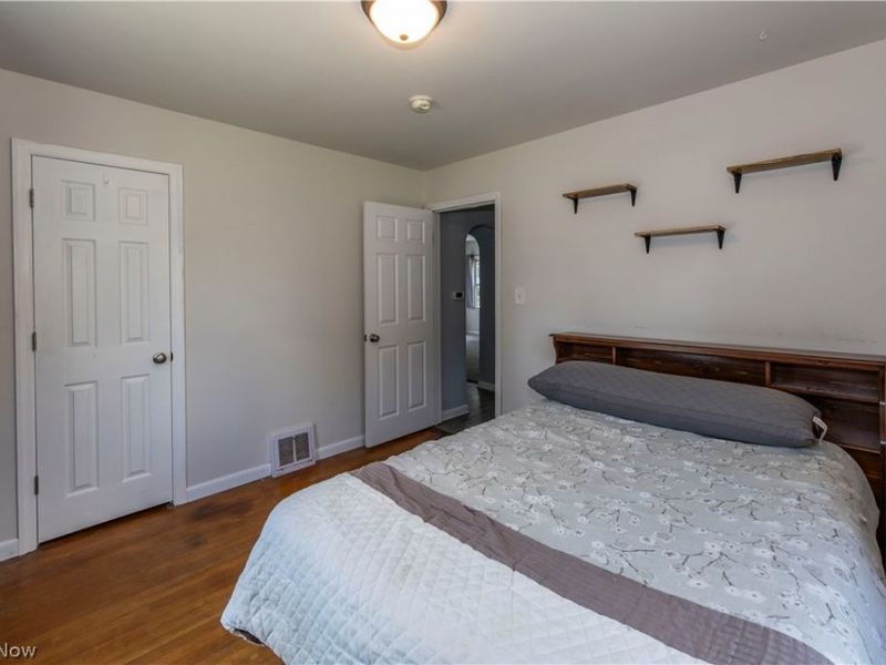 33 Pierce Avenue , Cuyahoga Falls, OH 44221 Photo 19