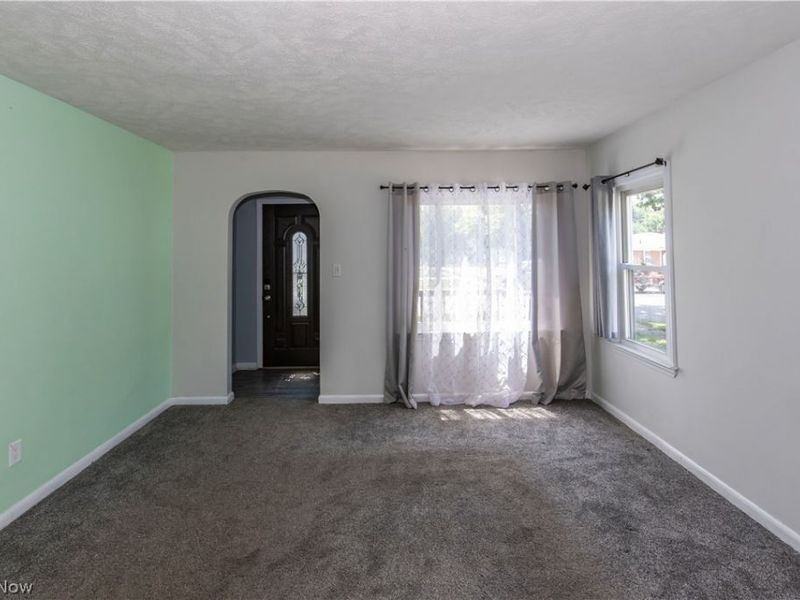 33 Pierce Avenue , Cuyahoga Falls, OH 44221 Photo 8