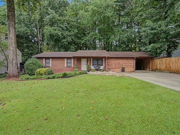 3095 Woodland Drive NW, Kennesaw, GA 30152