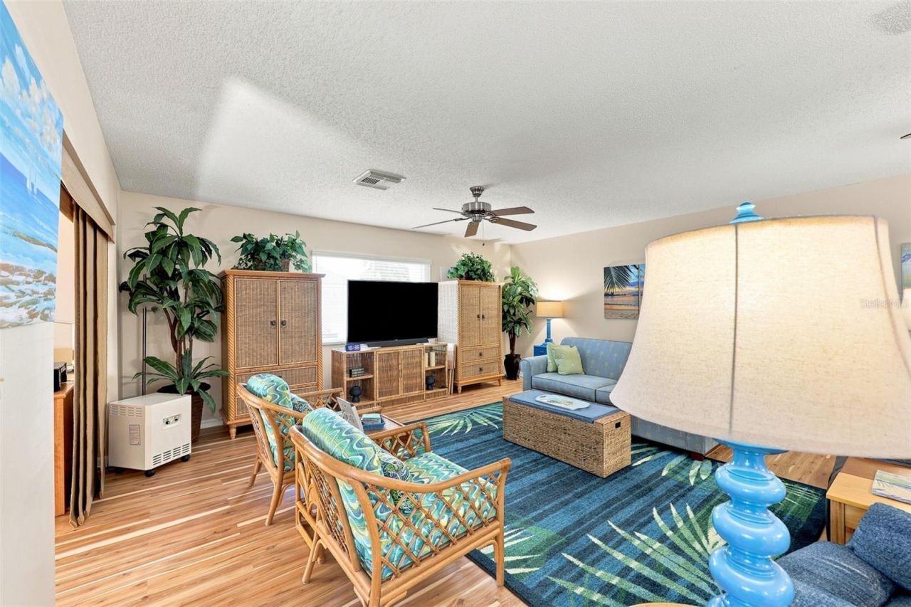 1002 El Rancho Drive , Sun City Center, FL 33573 Photo