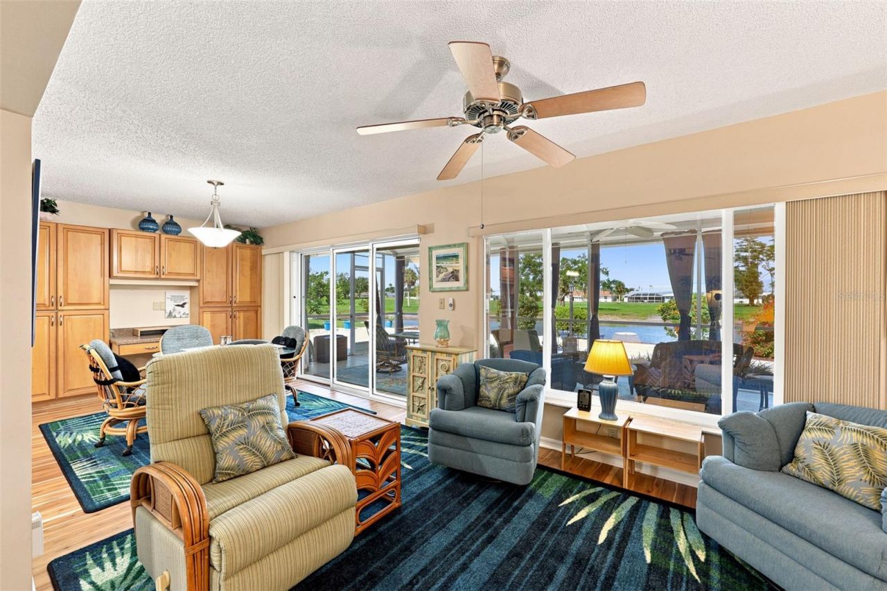 1002 El Rancho Drive , Sun City Center, FL 33573 Photo