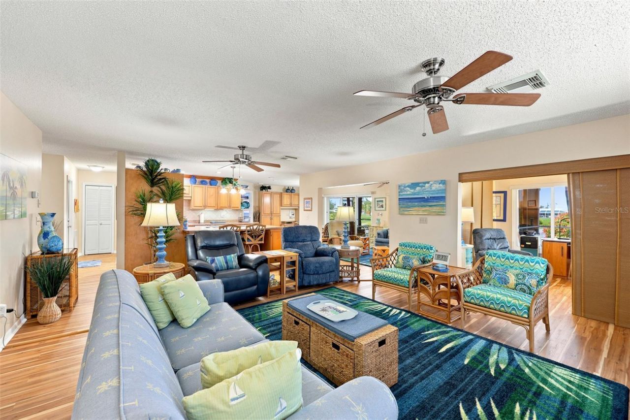 1002 El Rancho Drive , Sun City Center, FL 33573 Photo