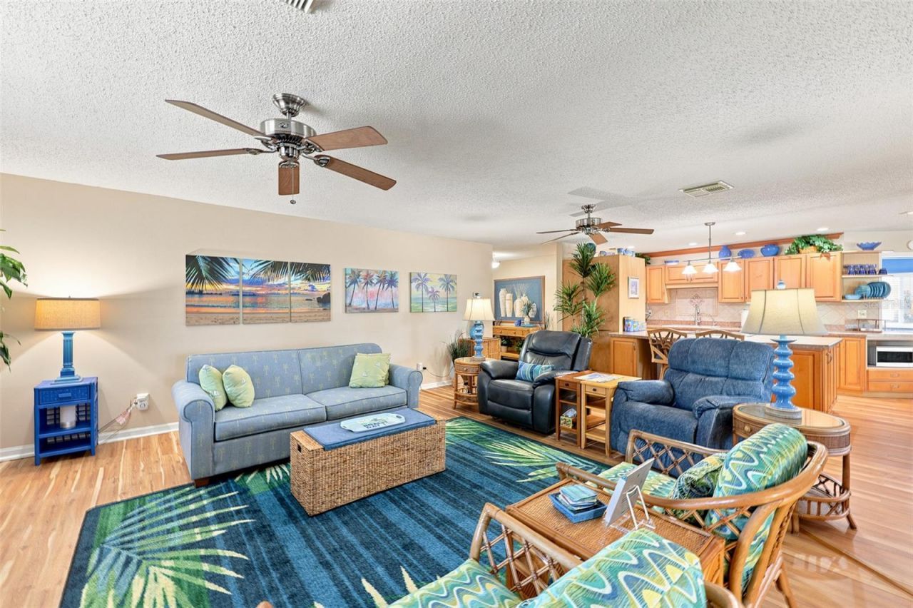 1002 El Rancho Drive , Sun City Center, FL 33573 Photo