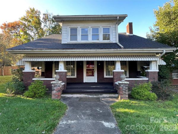 318 Academy Street , Canton, NC 28716