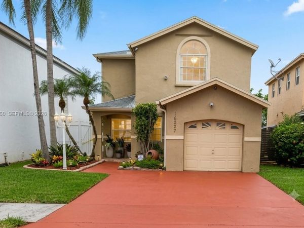 16227 SW 139th Ct , Miami, FL 33177