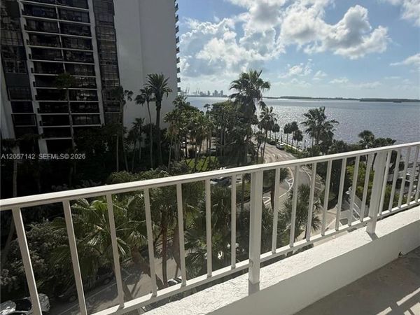 200 SE 15th Rd , Unit 7H, Miami, FL 33129