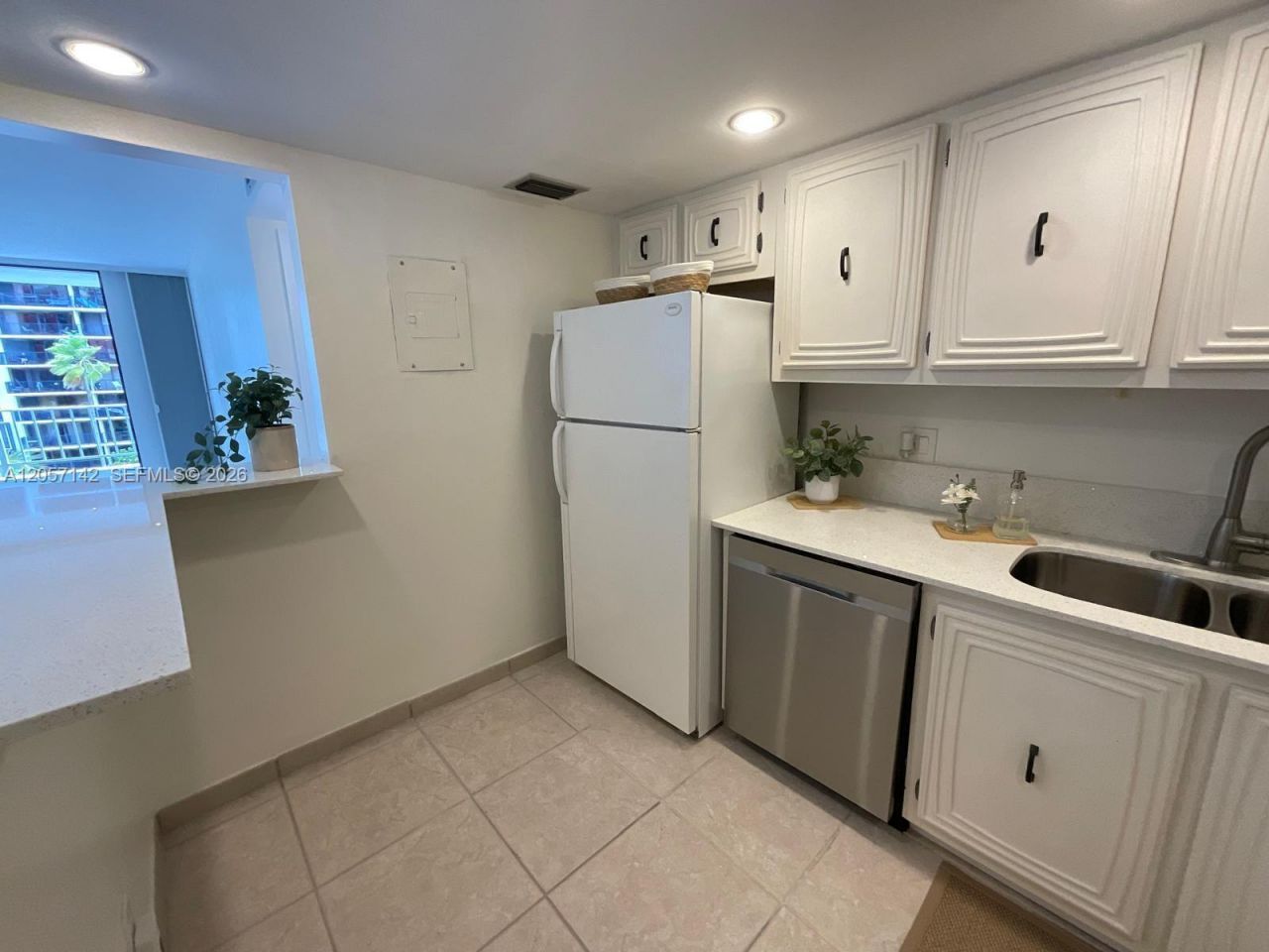 200 SE 15th Rd , Unit 7H, Miami, FL 33129 Photo