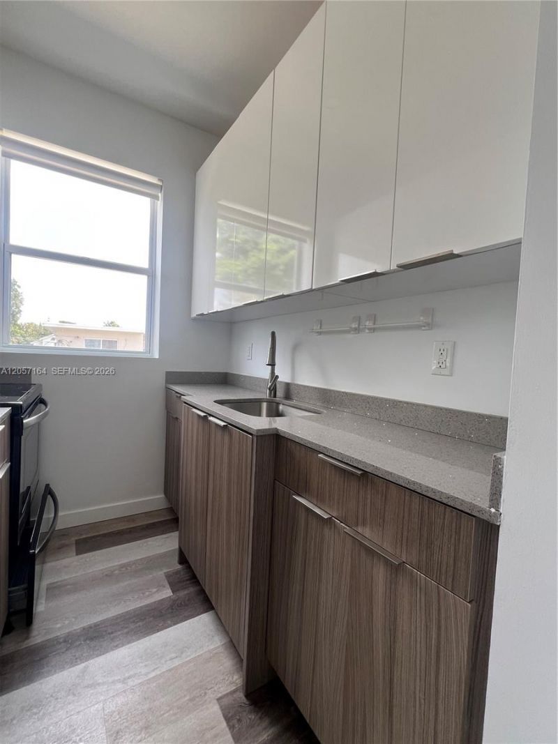 1814 SW 22nd Ave , Unit 11, Miami, FL 33145 Photo