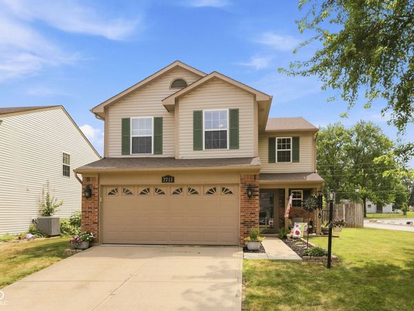 7713 Lake Vista Lane, Indianapolis, IN 46217