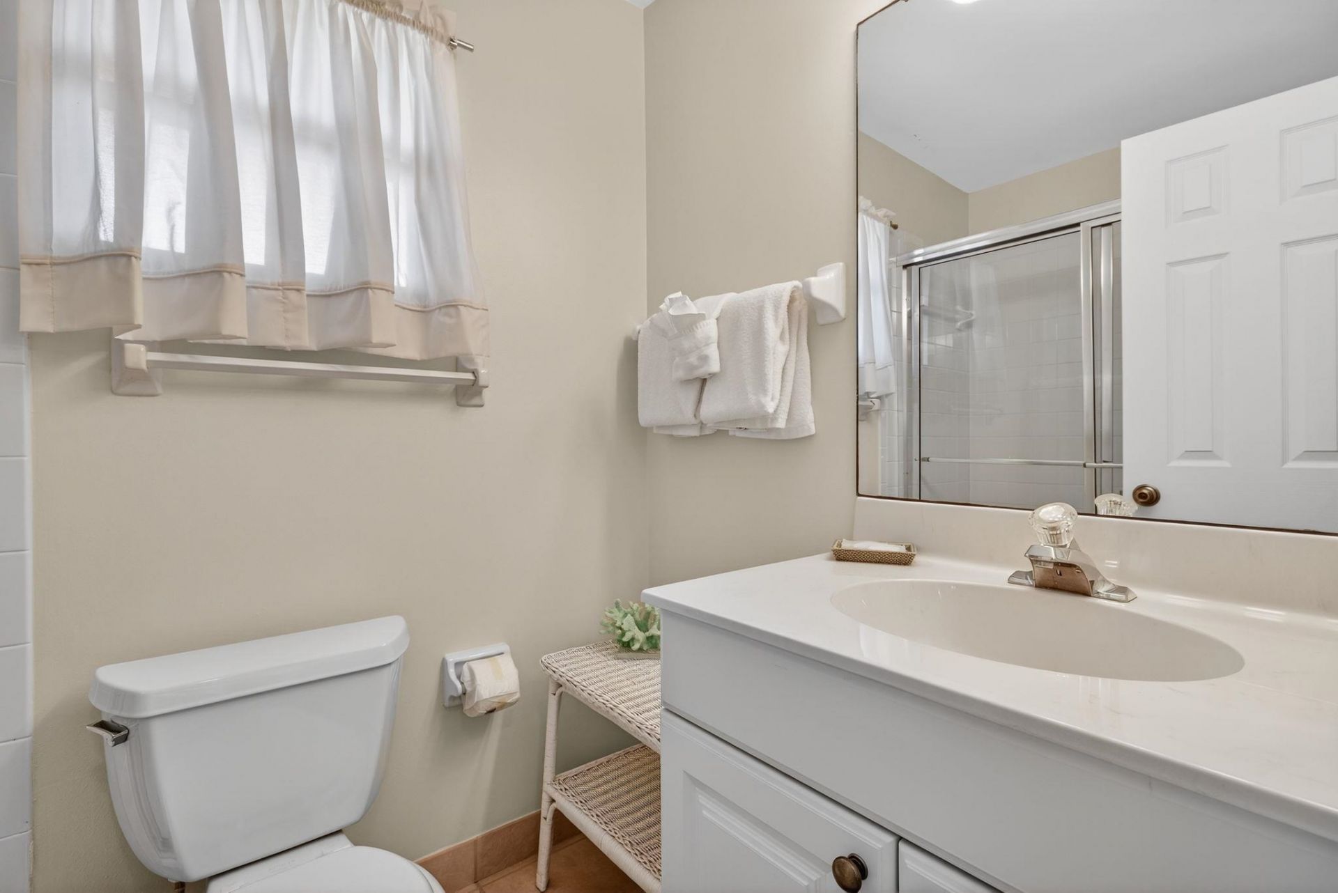 5117 Sea Bell Rd, Unit D-202, Sanibel, FL 33957 Photo