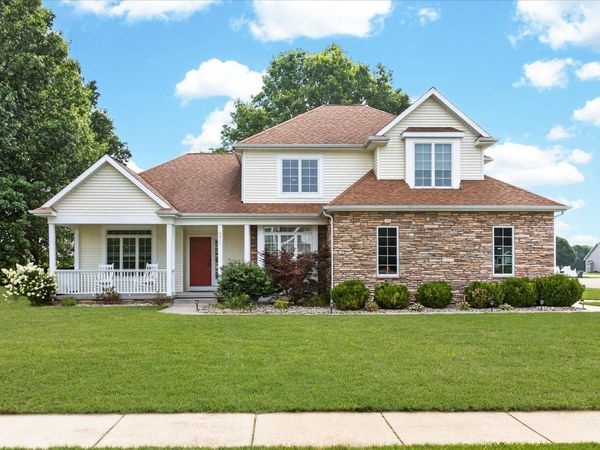 3911 Fox Crossing Drive, St. Joseph, MI 49085