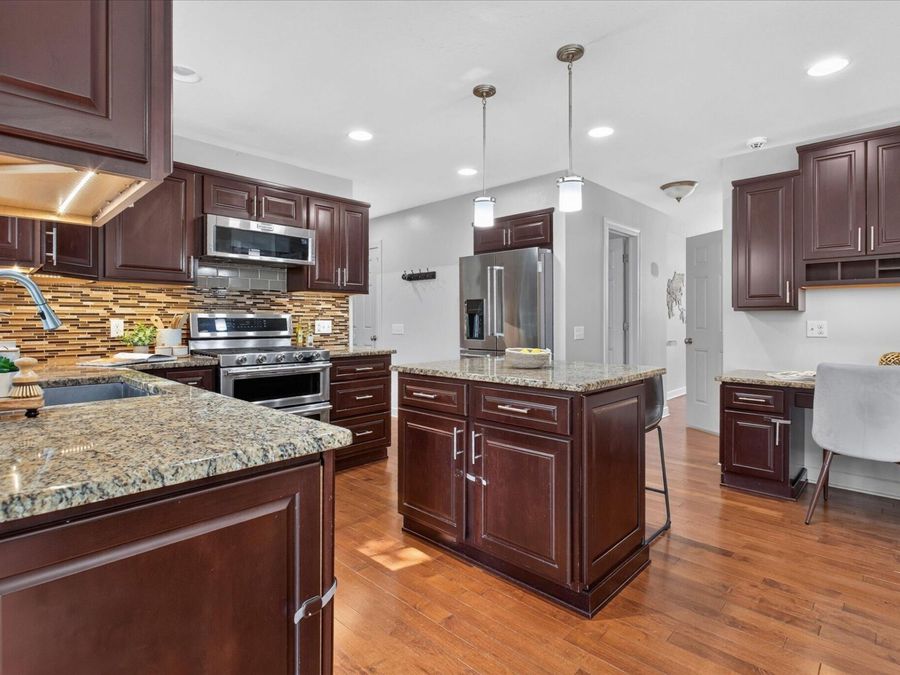 Property Image 11