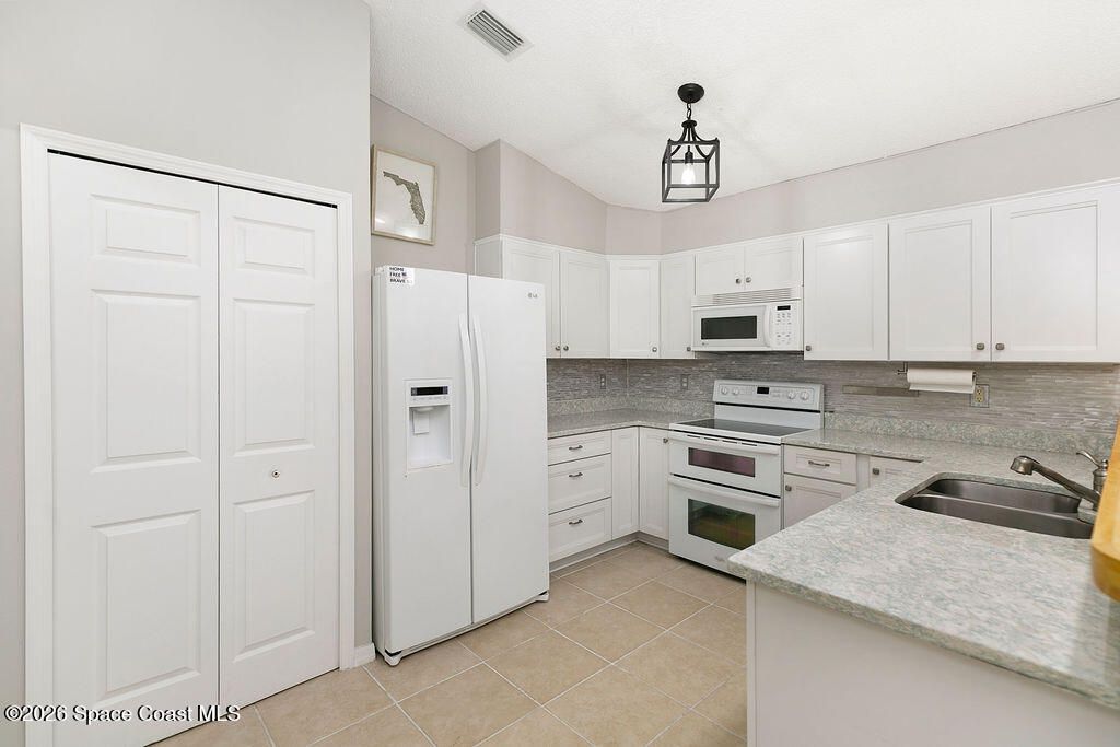 4511 Derbyshire Drive , Titusville, FL 32780 Photo