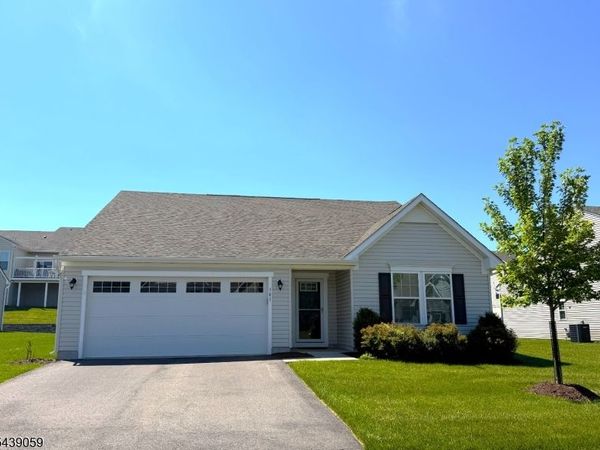 101 Mountain View Ln, Mansfield, NJ 07865