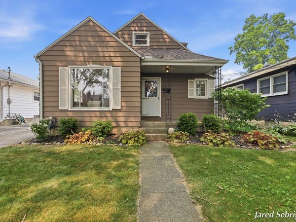1171 5th Street NW, Grand Rapids, MI 49504