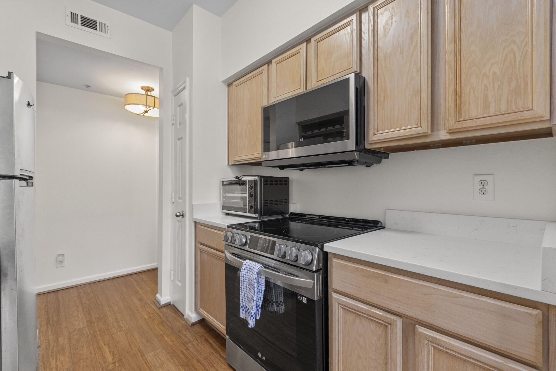700 Daniel Ellis Drive Photo 16