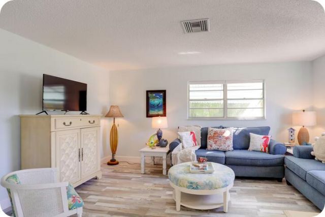 8615 SE Lyons Road, Hobe Sound, FL 33455 Photo