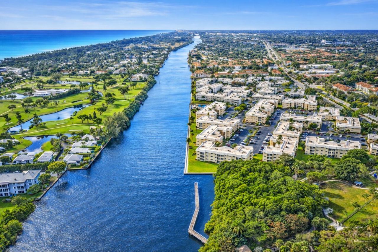 11 Colonial Club Drive, Unit 302, Boynton Beach, FL 33435 Photo