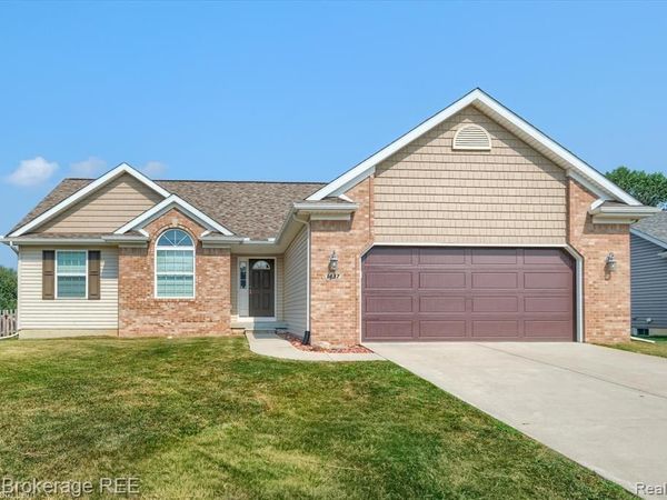 1437 Pondview Drive, Davison Twp, MI 48423