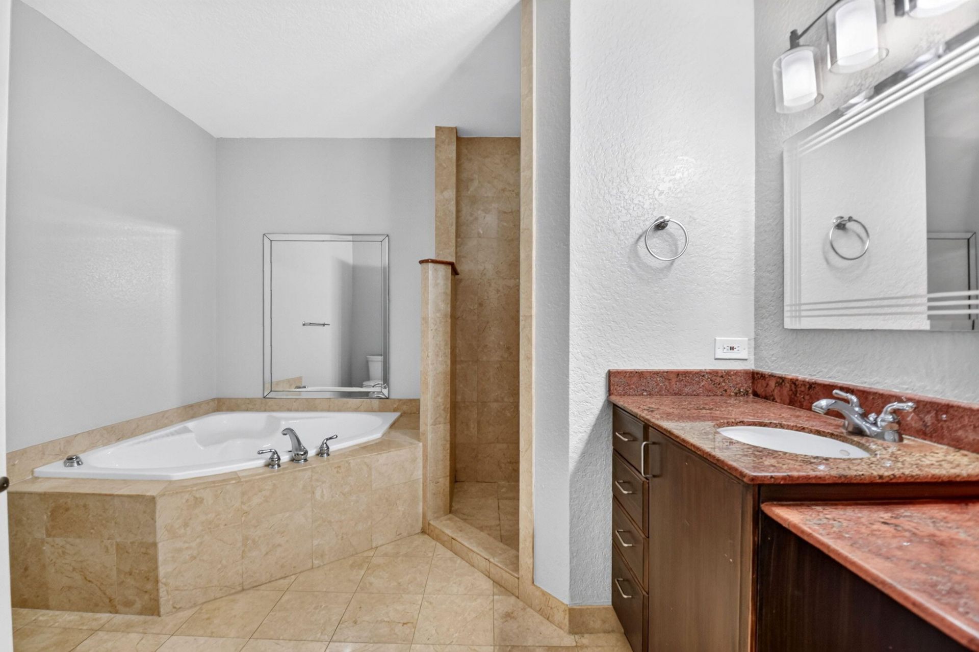 1620 Presidential Way, Unit 402, West Palm Beach, FL 33401 Photo