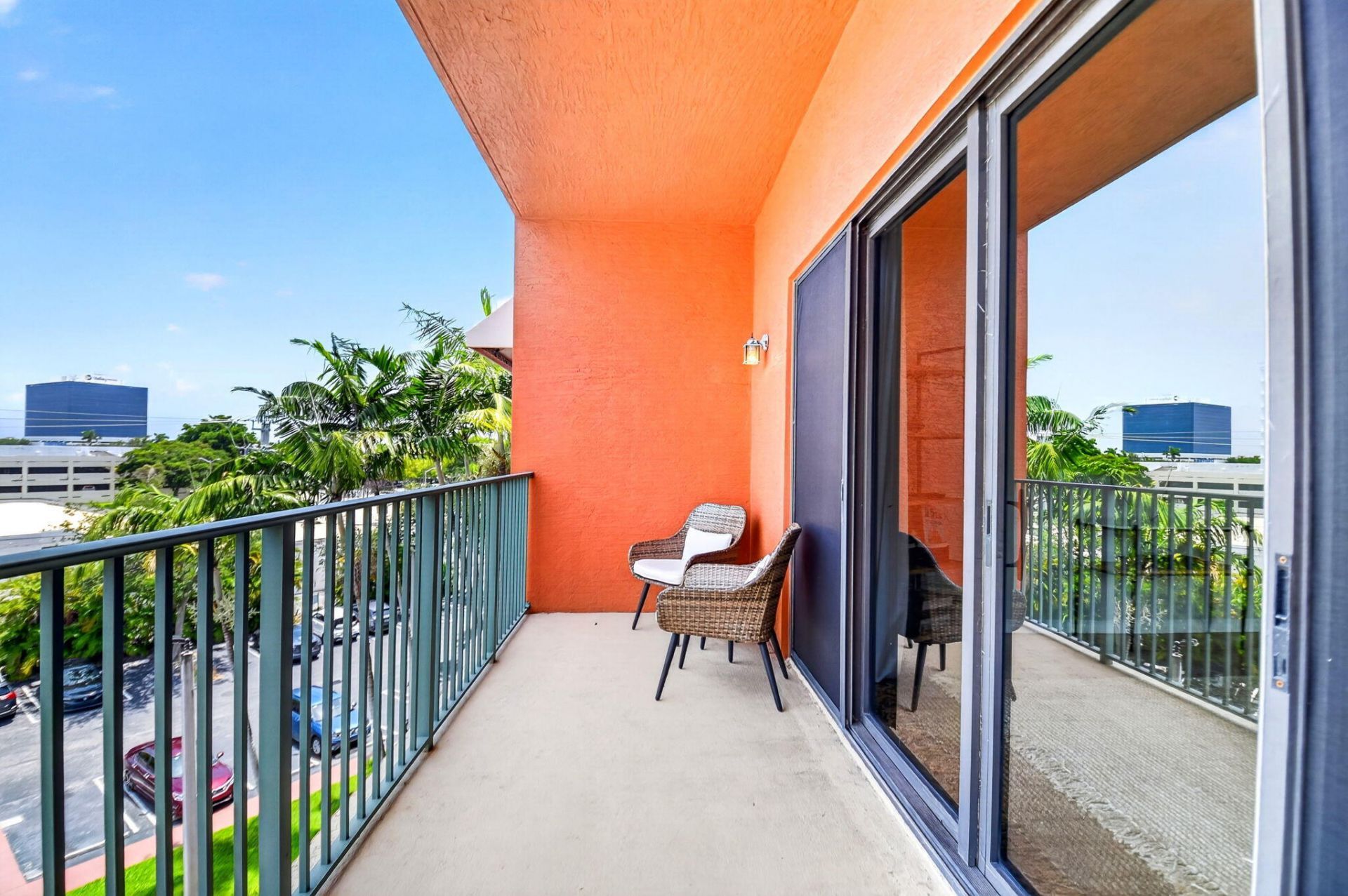 1620 Presidential Way, Unit 402, West Palm Beach, FL 33401 Photo