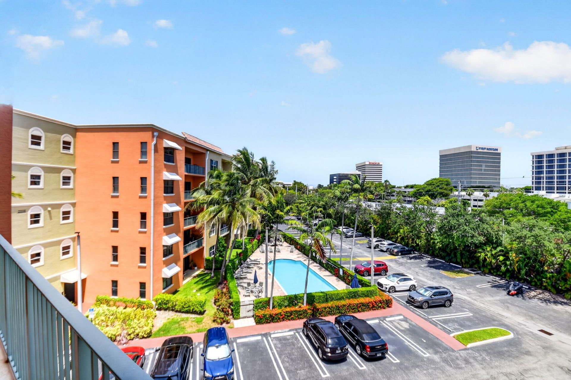 1620 Presidential Way, Unit 402, West Palm Beach, FL 33401 Photo