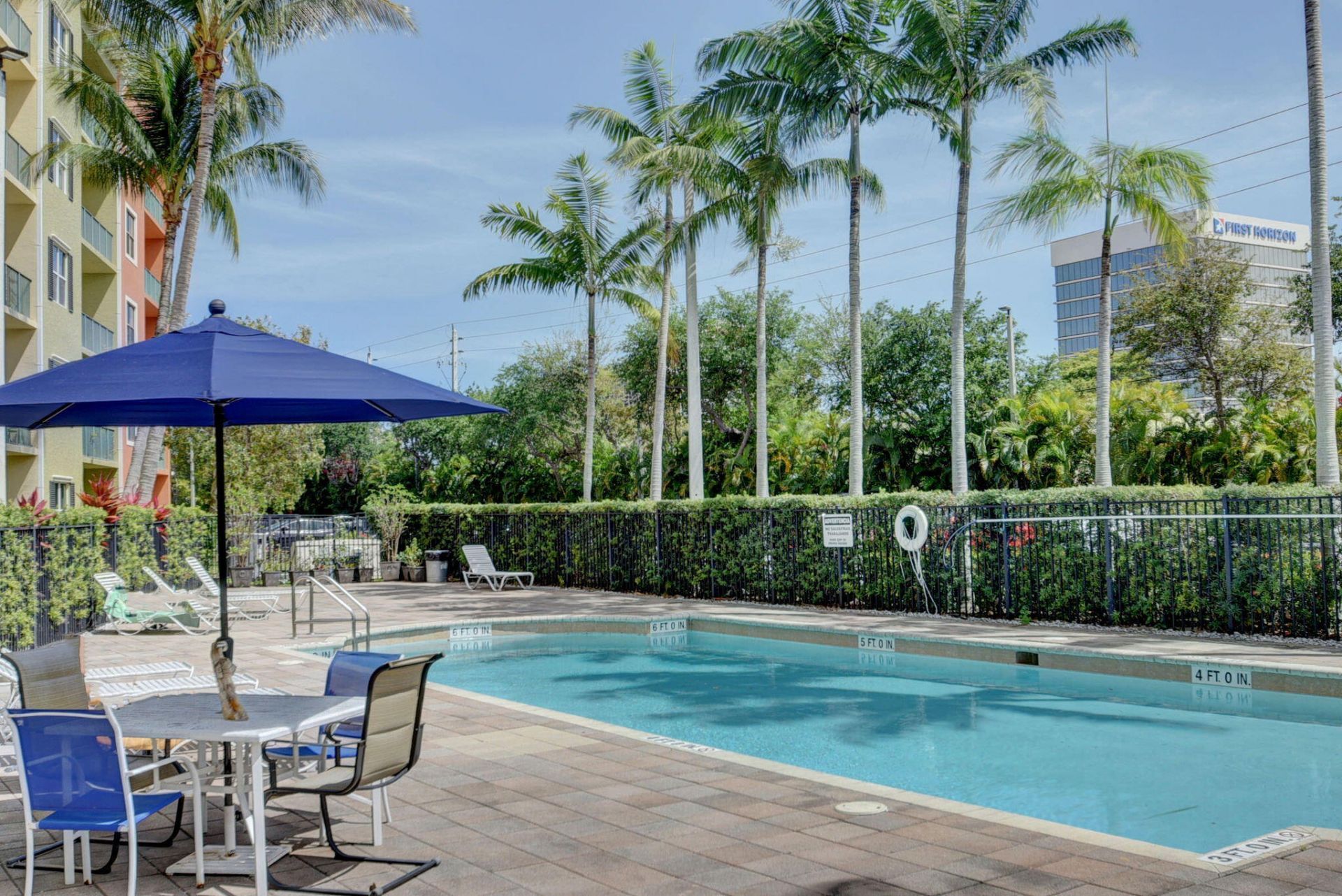 1620 Presidential Way, Unit 402, West Palm Beach, FL 33401 Photo