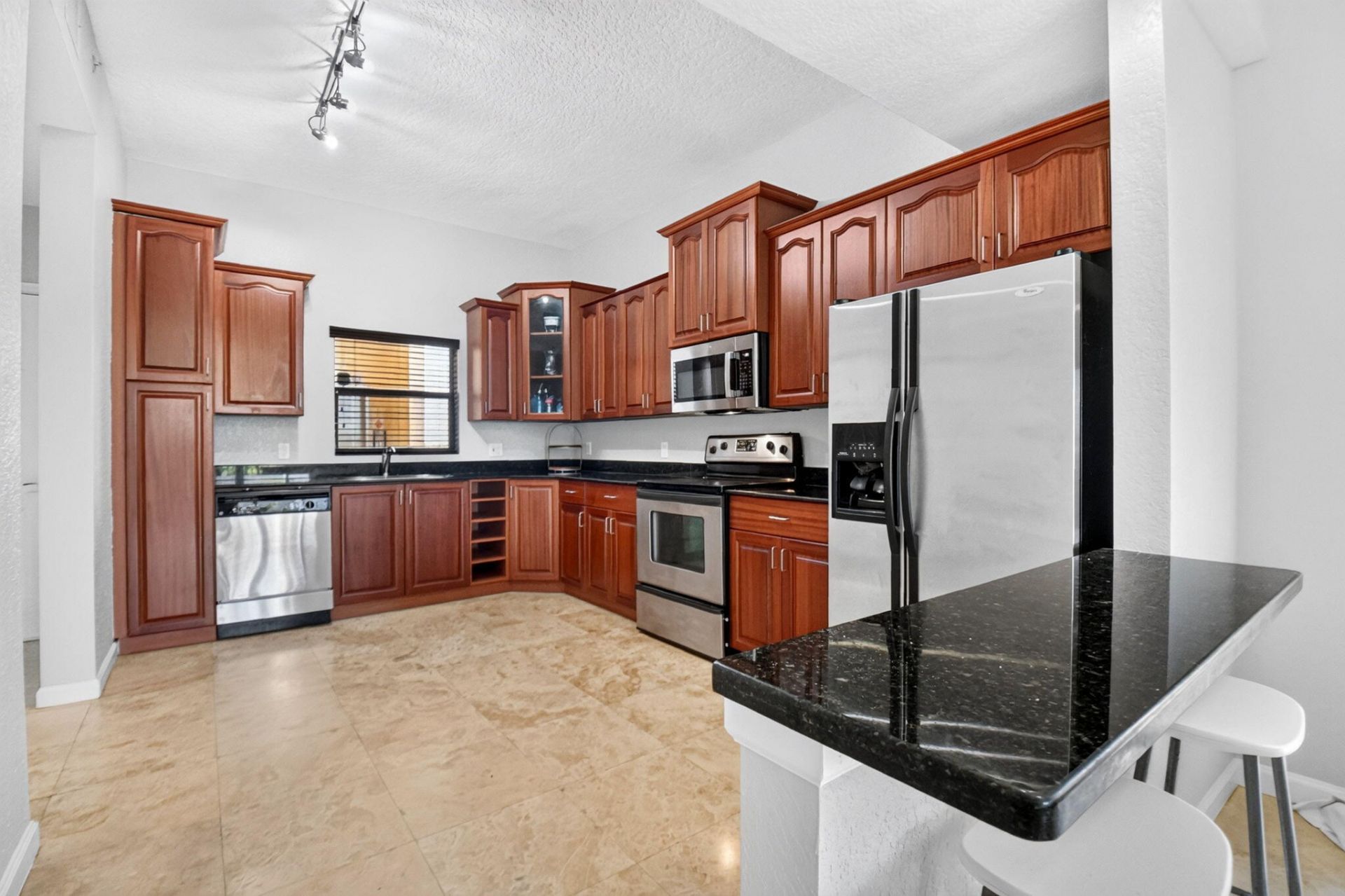 1620 Presidential Way, Unit 402, West Palm Beach, FL 33401 Photo