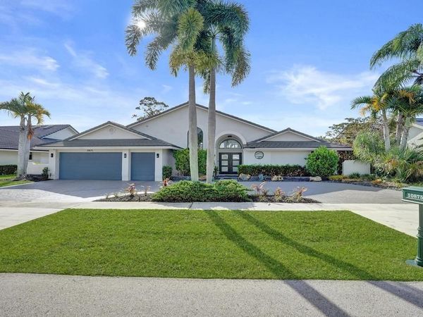 10875 Boca Woods Lane, Boca Raton, FL 33428